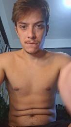 Bballss — вебкам-модель онлайн на cam4