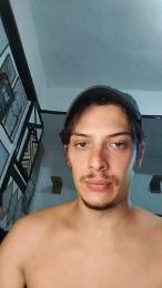 Bballss — вебкам-модель онлайн на cam4