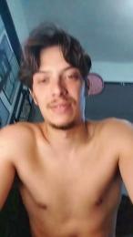 Bballss — вебкам-модель онлайн на cam4