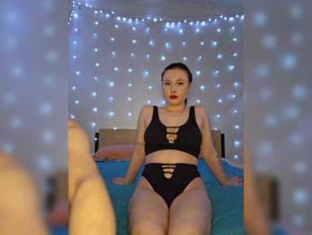 -Molly — вебкам-модель онлайн на bongacams
