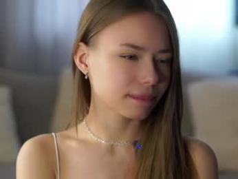 sammymally — вебкам-модель онлайн на chaturbate