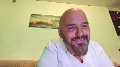 superchuk1 — вебкам-модель онлайн на cam4