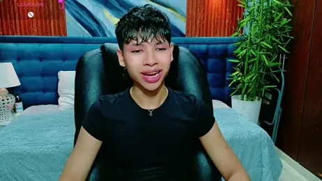 dilan_911 — вебкам-модель онлайн на stripchat