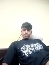 monster_33 — вебкам-модель онлайн на stripchat