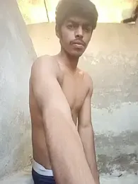 monster_33 — вебкам-модель онлайн на stripchat