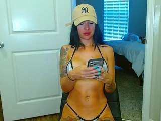 tighttinymilf — Camsoda stream photo (Mar 2026)