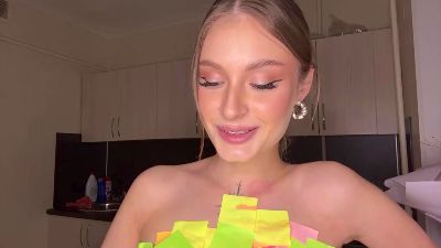 RoseReddish — вебкам-модель онлайн на cam4