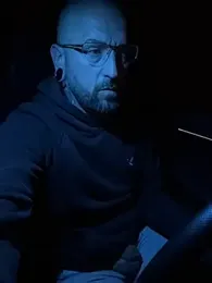 _Haptic_ — вебкам-модель онлайн на stripchat