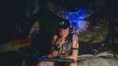 biteme69691 — Cam4 stream photo (Apr 2026)