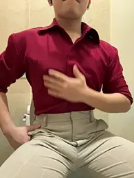 horny_tobias — вебкам-модель онлайн на stripchat