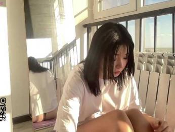 minnie-joy — вебкам-модель онлайн на bongacams