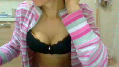 kelly114 — Cam4 stream photo (Apr 2026)