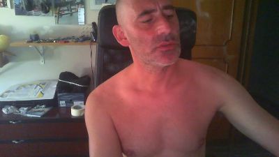 esositalia — вебкам-модель онлайн на cam4