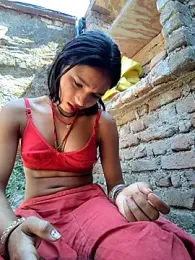 R_Roshni — вебкам-модель онлайн на stripchat