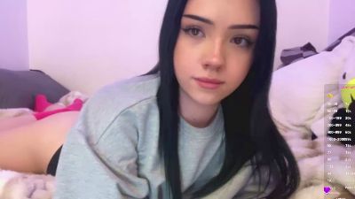 JeneFlenniken — Cam4 stream photo (Apr 2026)