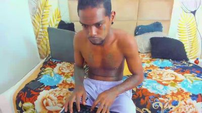 bigblackhottx1 — Cam4 stream photo (Feb 2026)