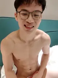AcesDDD1 — вебкам-модель онлайн на stripchat