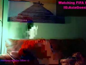 yoursecretgirlfriend963 — вебкам-модель онлайн на chaturbate