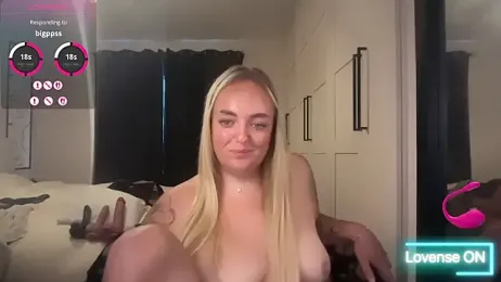 CurvyWetWife — Stripchat stream photo (Jun 2026)