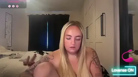 CurvyWetWife — Stripchat stream photo (Jun 2026)