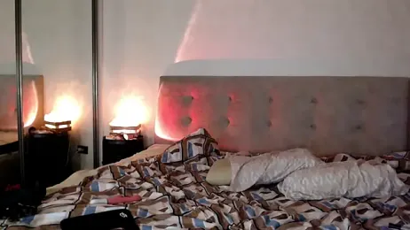 -Yummybabes- — Stripchat stream photo (Apr 2026)