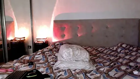 -Yummybabes- — Stripchat stream photo (Apr 2026)