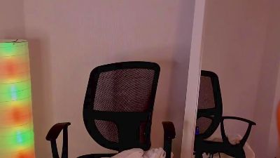 AppleLemi — вебкам-модель онлайн на cam4