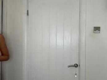 lilaxoxox — Chaturbate stream photo (Apr 2026)