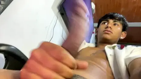 _Billowy_ — Stripchat stream photo (May 2025)