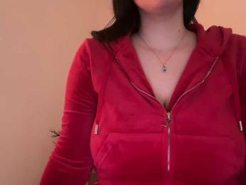 claireheart — вебкам-модель онлайн на bongacams