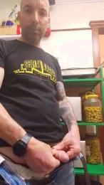 Alquitran197 — вебкам-модель онлайн на cam4
