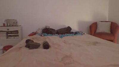 denFF — вебкам-модель онлайн на cam4