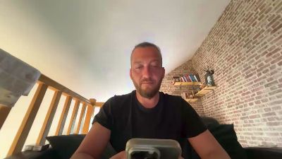 MrLox33 — Cam4 stream photo (Apr 2026)