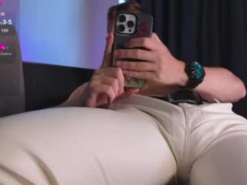 night_wwwolf — Chaturbate stream photo (Jun 2026)