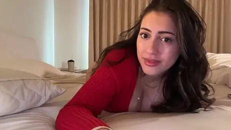 sieeena — вебкам-модель онлайн на stripchat
