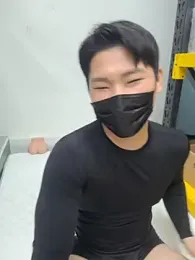 kr_tory — вебкам-модель онлайн на stripchat