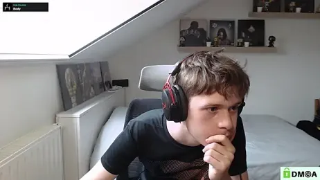 h3lon — вебкам-модель онлайн на stripchat