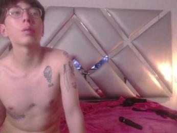 HiddenDesireFx — Bongacams stream photo (Mar 2025)