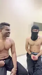 bhagihero — вебкам-модель онлайн на stripchat