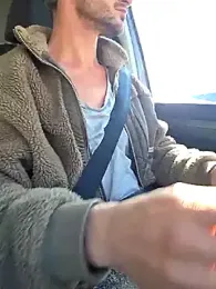 Zeefy — вебкам-модель онлайн на stripchat