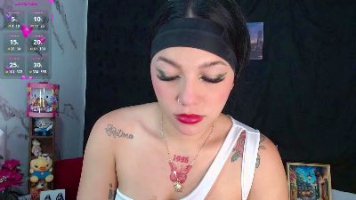 Sari__ — Cam4 stream photo (Mar 2026)