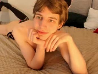 feralsyntax — Chaturbate stream photo (Apr 2026)