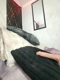 Isis_Hot__ — Stripchat stream photo (Mar 2026)