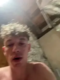 romvui — Stripchat stream photo (Aug 2026)