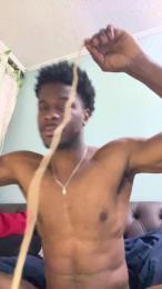 superkinghot — вебкам-модель онлайн на cam4