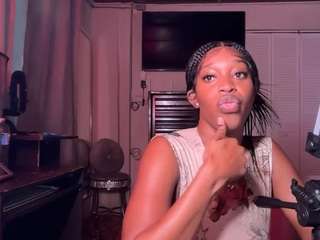 iluvsaffire-bleu — Camsoda stream photo (Apr 2026)