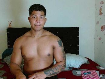 latihotlove — вебкам-модель онлайн на bongacams