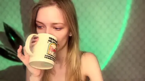 Evvie_Summn1 — Stripchat stream photo (Dec 2025)