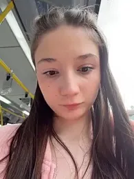 hiding-mila — Stripchat stream photo (May 2026)