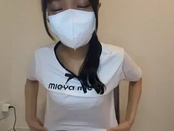 Airi__0o — вебкам-модель онлайн на stripchat